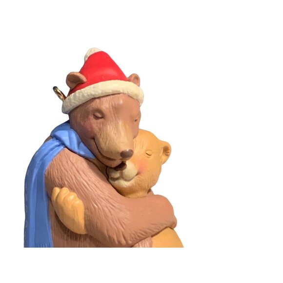Hallmark Keepsake Ornament Mom and Dad  Bear Hugging Ornament Dated 1996 - Picture 2 of 9